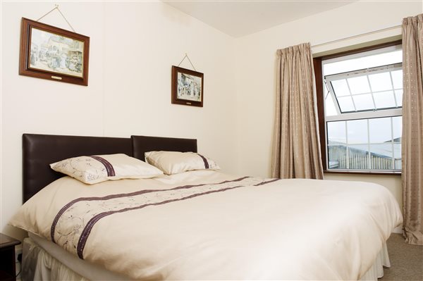 homer farm extra large double bed . homer farm extra large double bed .